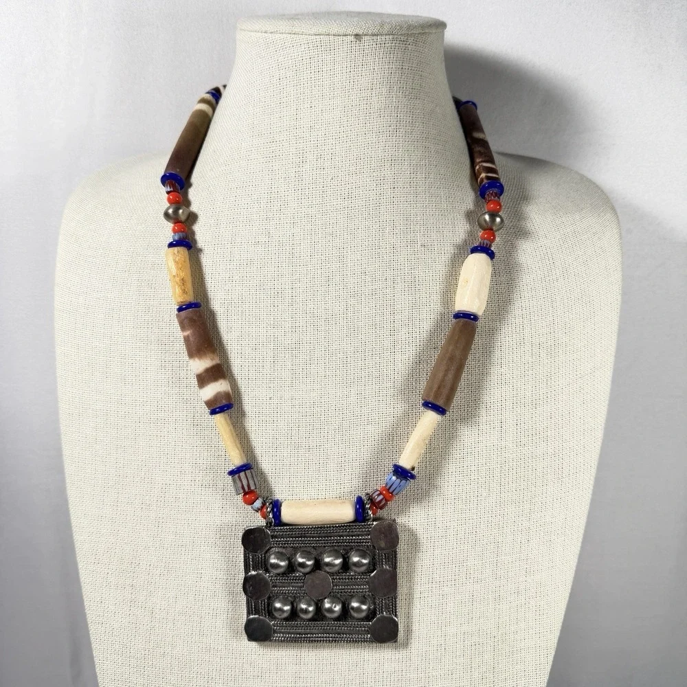 Kenneth Lane Tribal Statement Necklace Ethnic Style Beads Silver Tone Amulet 22